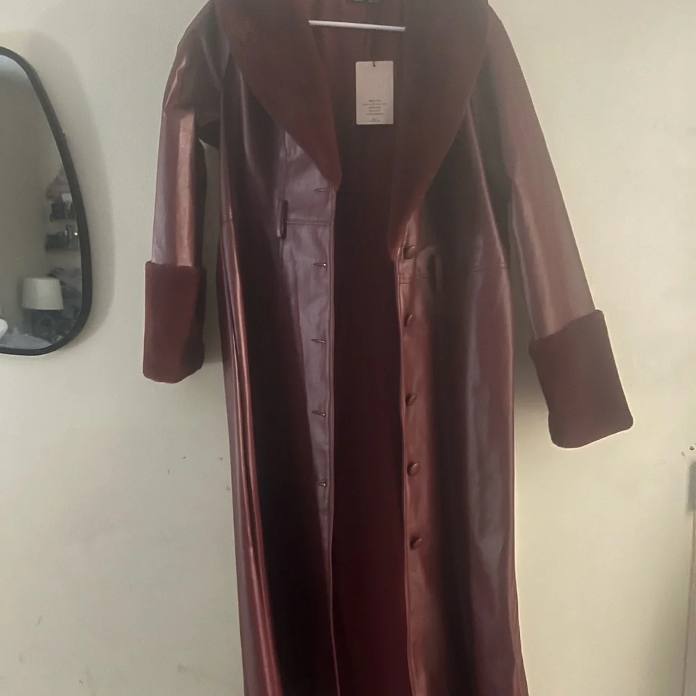 SHEIN Burgundy Faux Leather Coat with Fur Trim - Picture 2 of 2